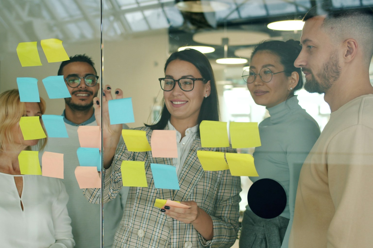 How to Reduce Customer Churn: A Prevention Playbook for Operators